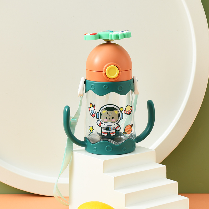 Douyin live children's plastic water cup Girl baby drinking cup with straw gravity ball kindergarten baby pot Specification drawing