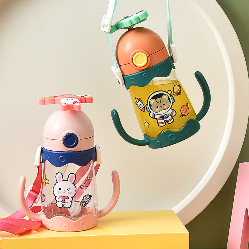 Douyin live children's plastic water cup Girl baby drinking cup with straw gravity ball kindergarten baby pot details Picture
