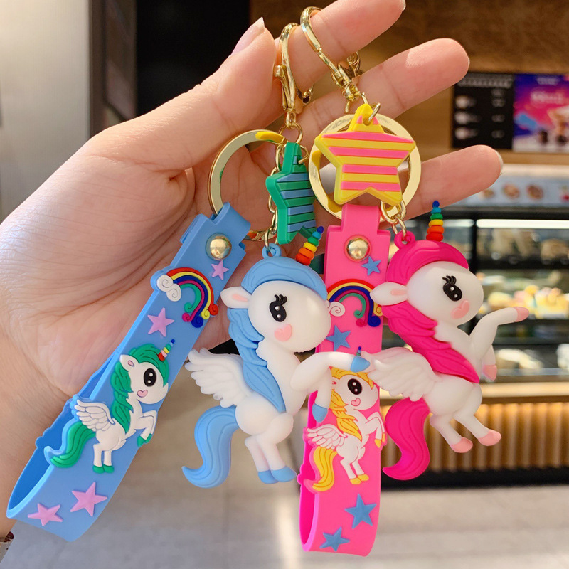 Cartoon three - dimensional rainbow horse alone animal car key chain creative couples bag key chain ring pendant accessories wholesale Application Scenario