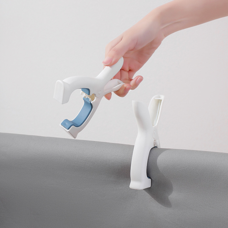 Household clothespin airing quilt clip fixed large windproof sheet clip Plastic windproof clothespin details Picture
