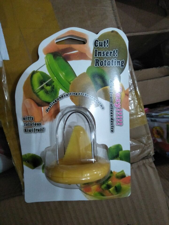 Kiwifruit peeler kiwifruit special divider fruit peeler paring knife corer Application Scenario