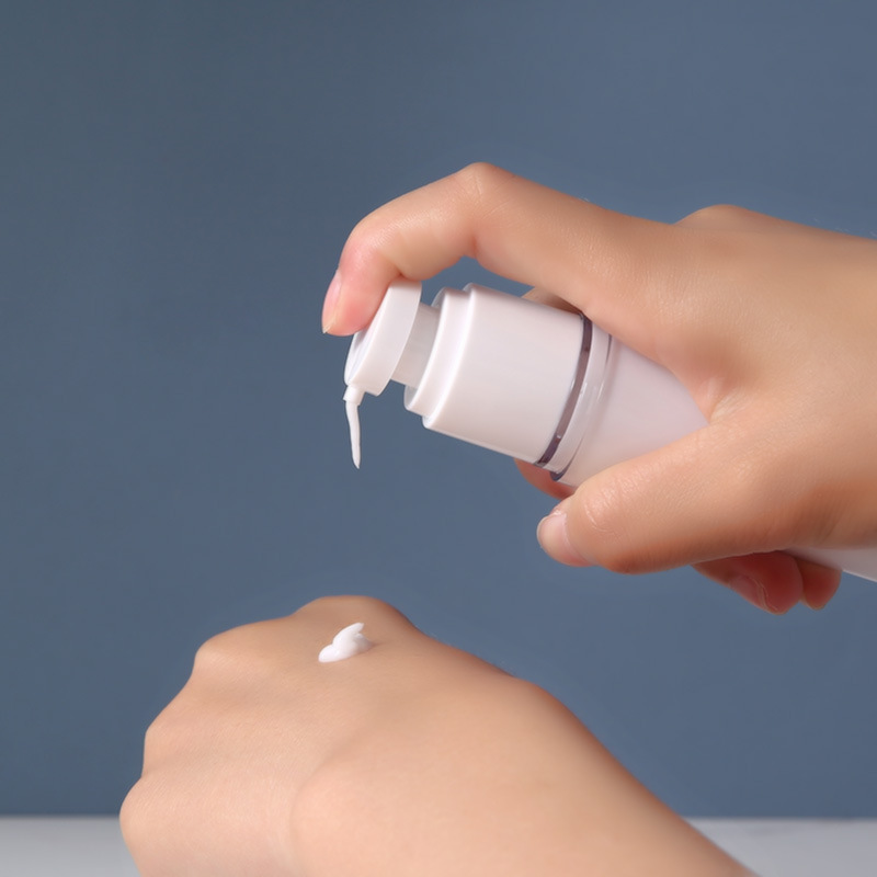 Vacuum travel bottling set press type small spray can spray bottle powder water refill spray bottle emulsion empty bottle Specification drawing