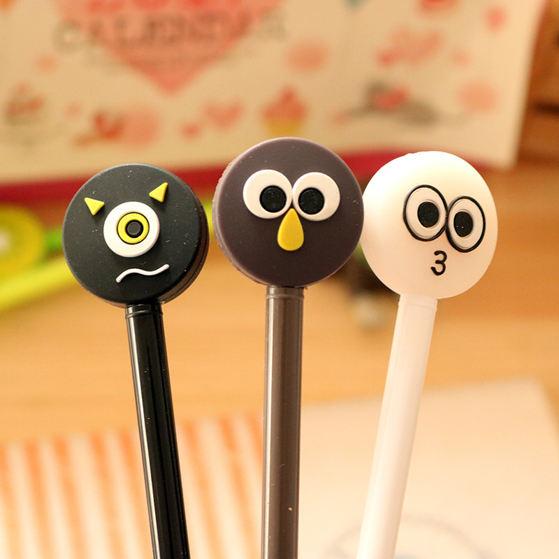2054 Outstanding students willful personality cartoon neutral pen 0.38 black water pen neutral pen wholesale manufacturers stationery Application Scenario