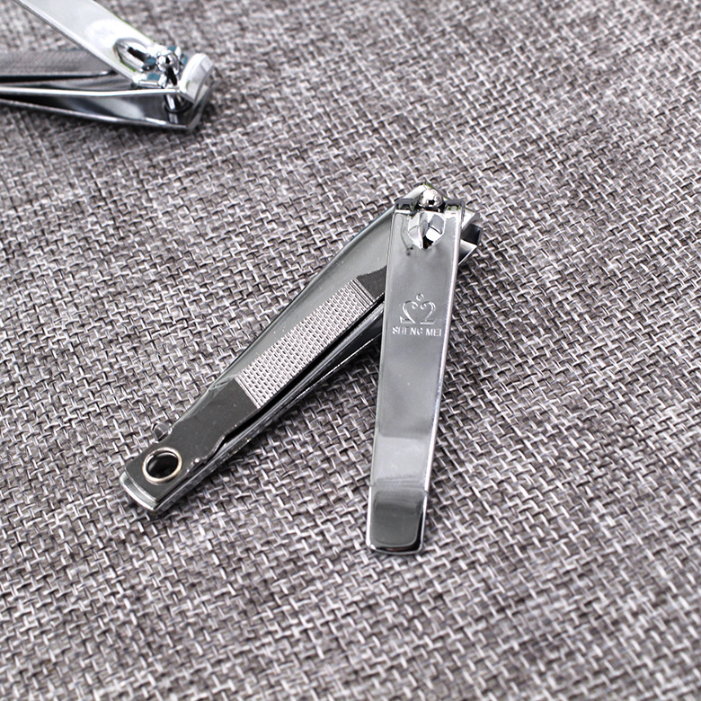 T BD02 manufacturer direct selling large stainless steel nail clippers household daily use 2 yuan shop nail clippers Application Scenario
