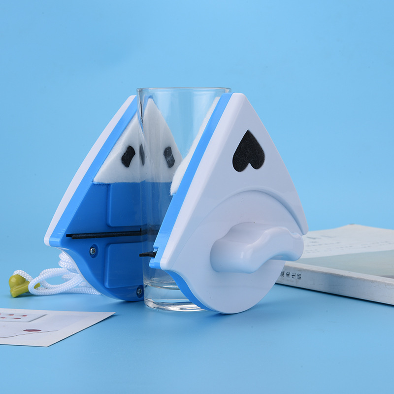 Double-sided glass window cleaner triangle multi-function double-sided magnetic glass cleaner glass scraper Application Scenario