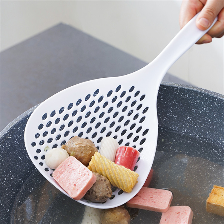 Slotted spoon household kitchen oil leak scoop fried drain scoop dumplings dredge scoop filter mesh leakage spoon filter mesh kitchen details Picture