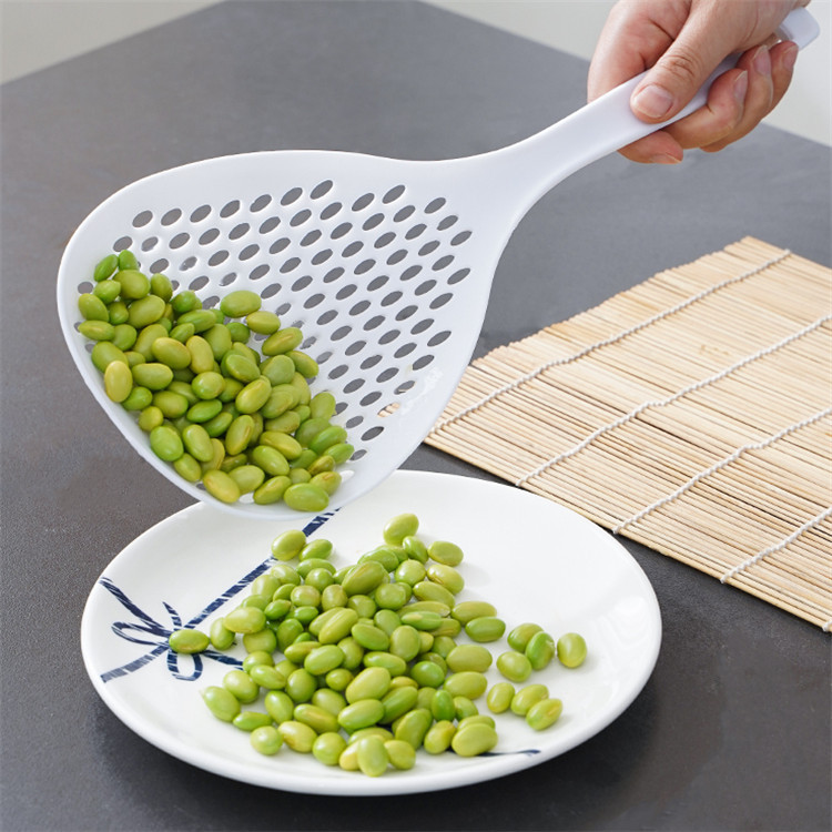 Slotted spoon household kitchen oil leak scoop fried drain scoop dumplings dredge scoop filter mesh leakage spoon filter mesh kitchen Application Scenario