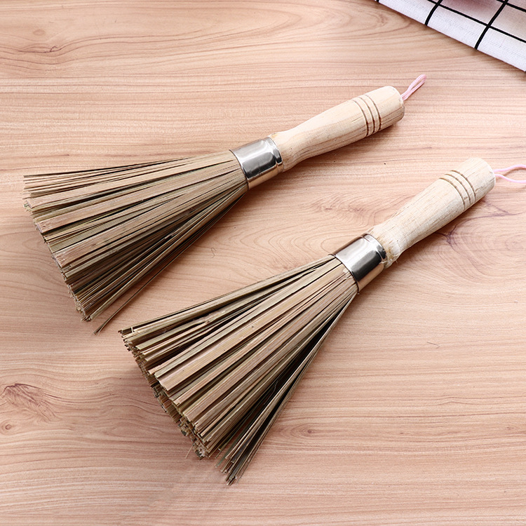 Nostalgia style wooden handle bamboo washpot brush kitchen big iron pot cleaning special long handle bamboo washpot brush details Picture