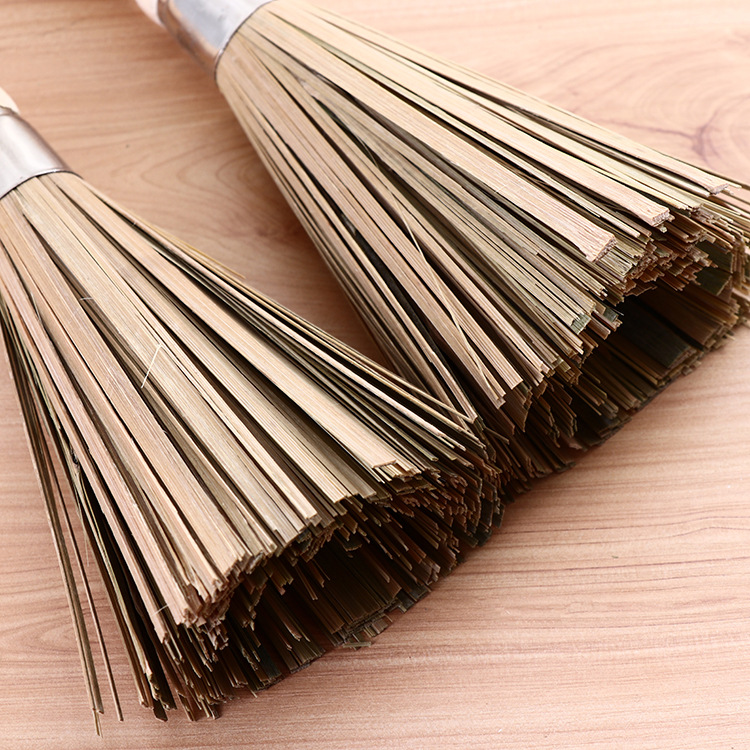 Nostalgia style wooden handle bamboo washpot brush kitchen big iron pot cleaning special long handle bamboo washpot brush Item Picture