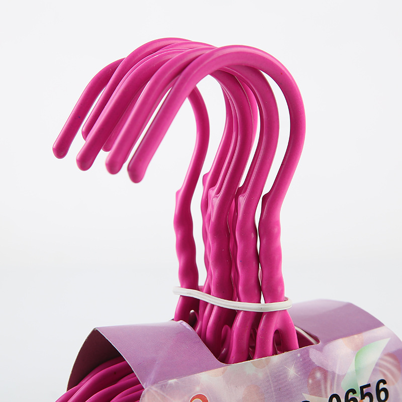 0656 FACTORY DIRECT ADULT plastic wire wire COAT hanger dip plastic solid color monochrome coat hanger wet and dry details Picture