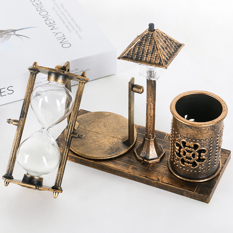 Creative retro street lamp hourglass pen holder two lights timing hourglass student decorations small night light Stationery store supply Application Scenario