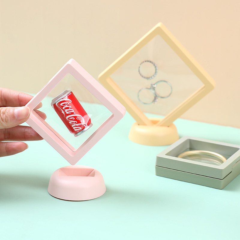 Anti-oxidation pe film jewelry box portable transparent storage box Earrings earrings earrings necklace film suspension display box Application Scenario