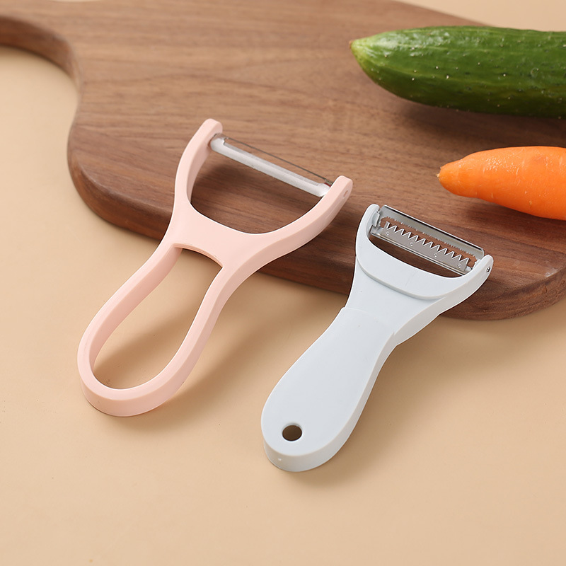 Multifunctional 2-in-1 paring knife Kitchen stainless steel peeler potato and fruit peeler wire scraper knife grater Application Scenario