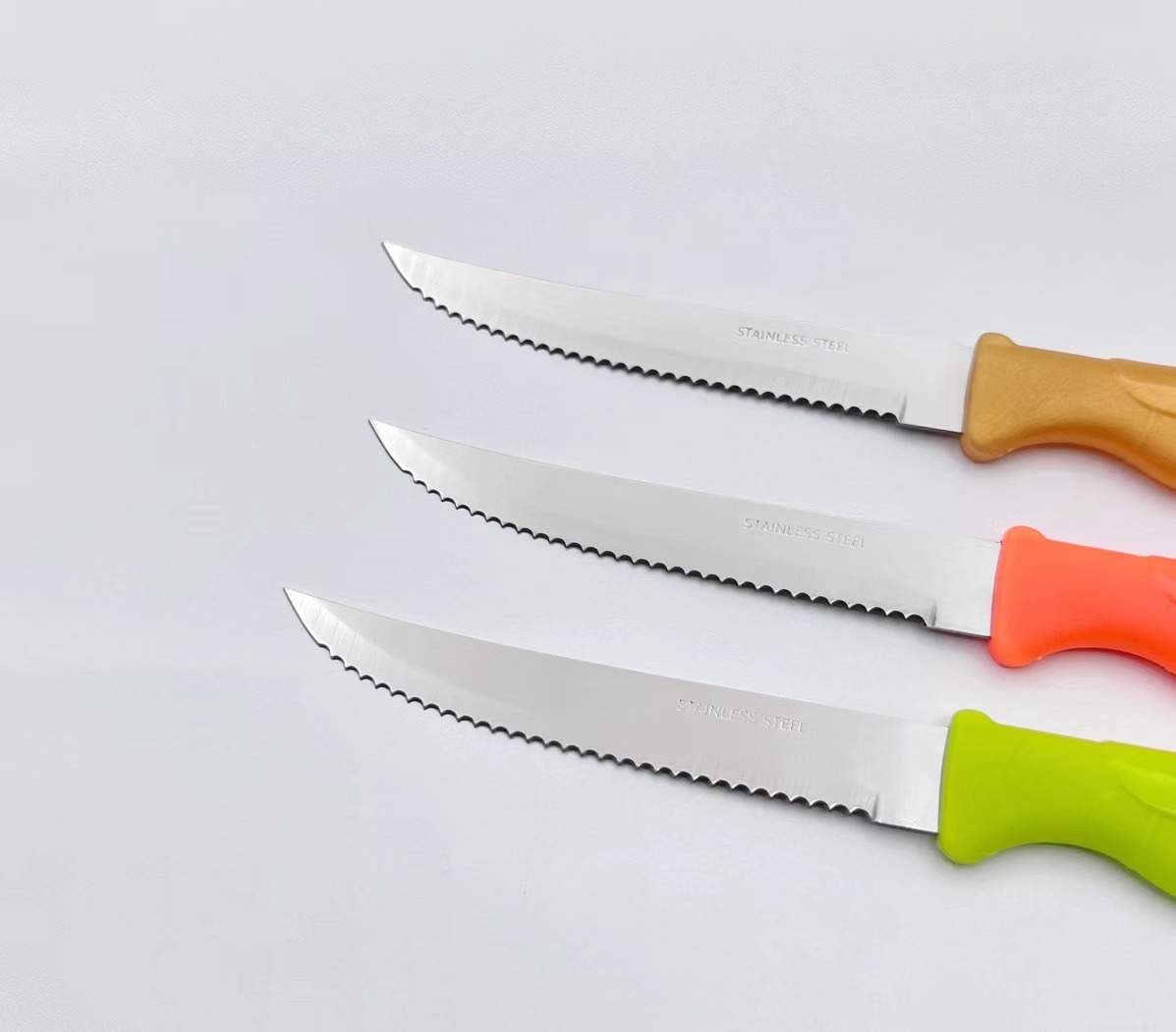 Foreign trade direct SERrated STEAK knife set Western knife stainless steel steak knife kitchen bread knife details Picture