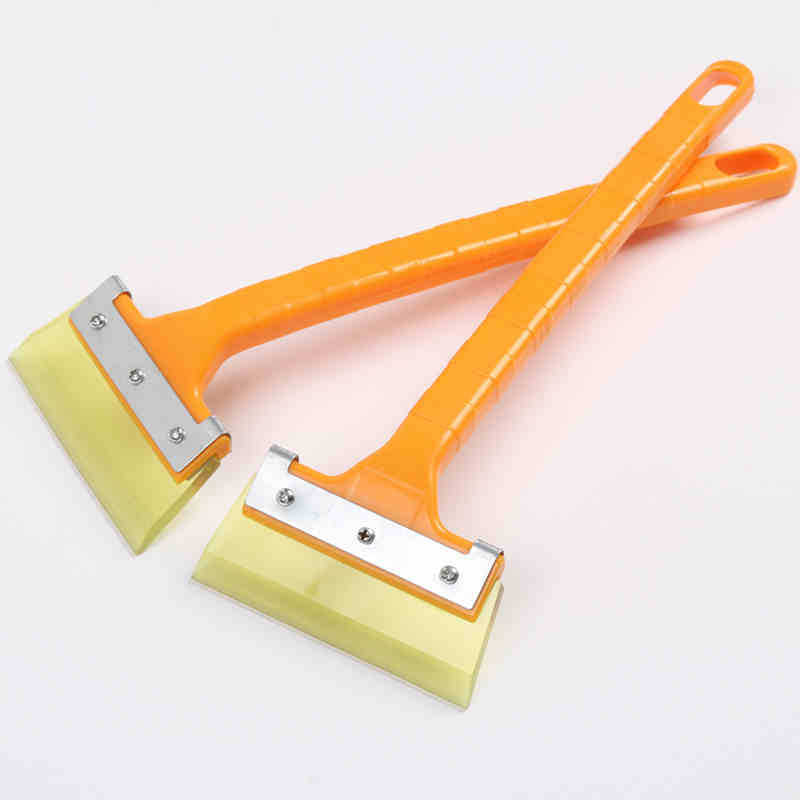 Long handled beef tendon snow shovel for cars Oxford snow shovel wiper board film scraper defrost deice shovel Application Scenario