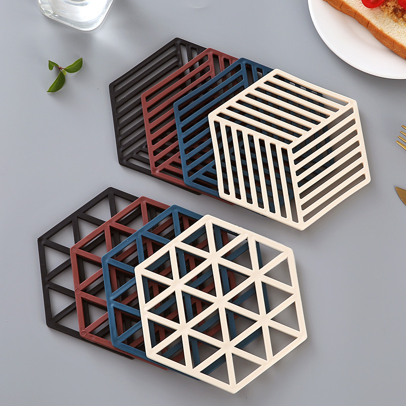 Silicone table mat heat insulation mat Nordic anti-ironing mat bowl mat household kitchen pan mat dish mat vegetable mat place mat Application Scenario