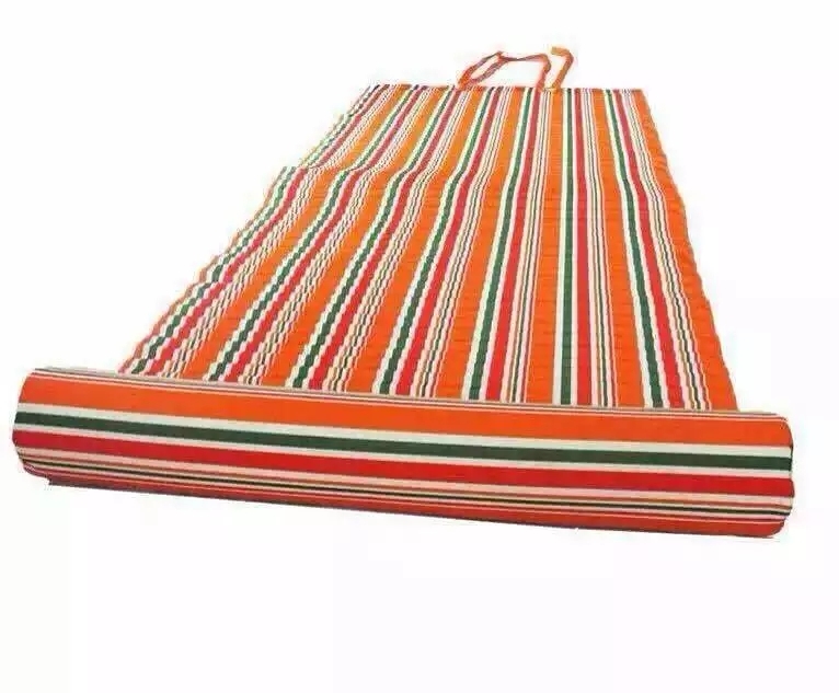 76.5x182cm picnic mat Beach mat children crawling mat Oxford cloth easy to carry practical details Picture