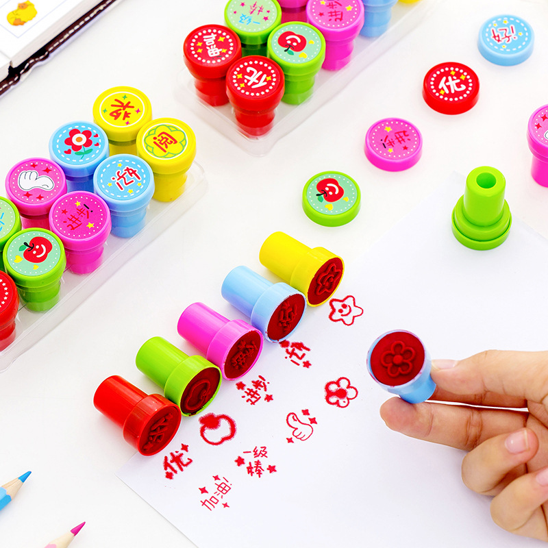 Small red flower style teaching aid seal Student comments seal set Teacher's aide homework comments seal set Specification drawing