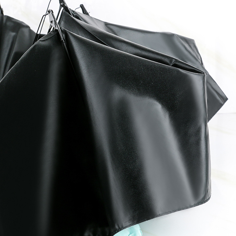 Folding black umbrella creative lovely little fresh cherry triple fold sunshade 8 bone manual sun protection and windproof umbrella Application Scenario