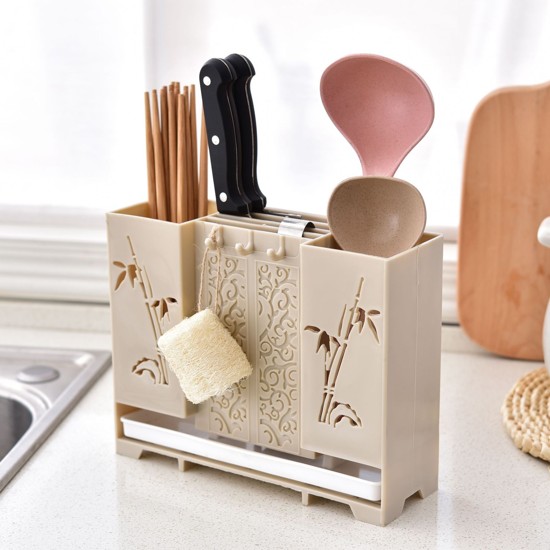 Chopsticks cage wall-mounted household non-perforated chopsticks tube drain thickened kitchen tableware soup spoon storage box large capacity details Picture