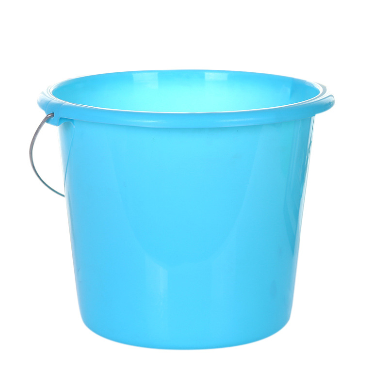Manufacturers direct portable plastic bucket 10L household car wash pouring plastic bucket pp material plastic bucket Application Scenario