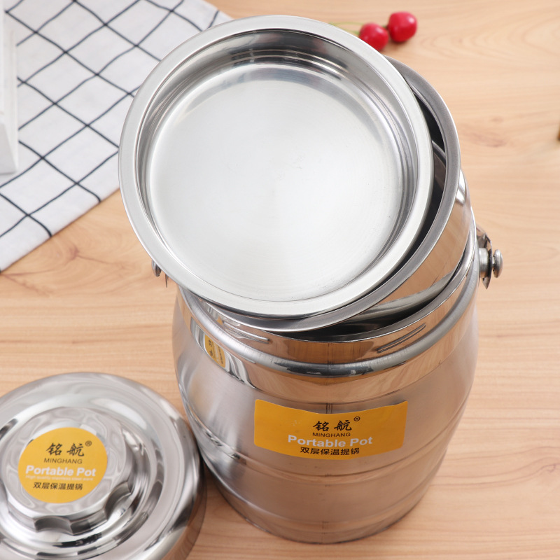 A hand-held double-layer stainless steel heat preservation bucket double-layer plate stainless steel lift pot Application Scenario