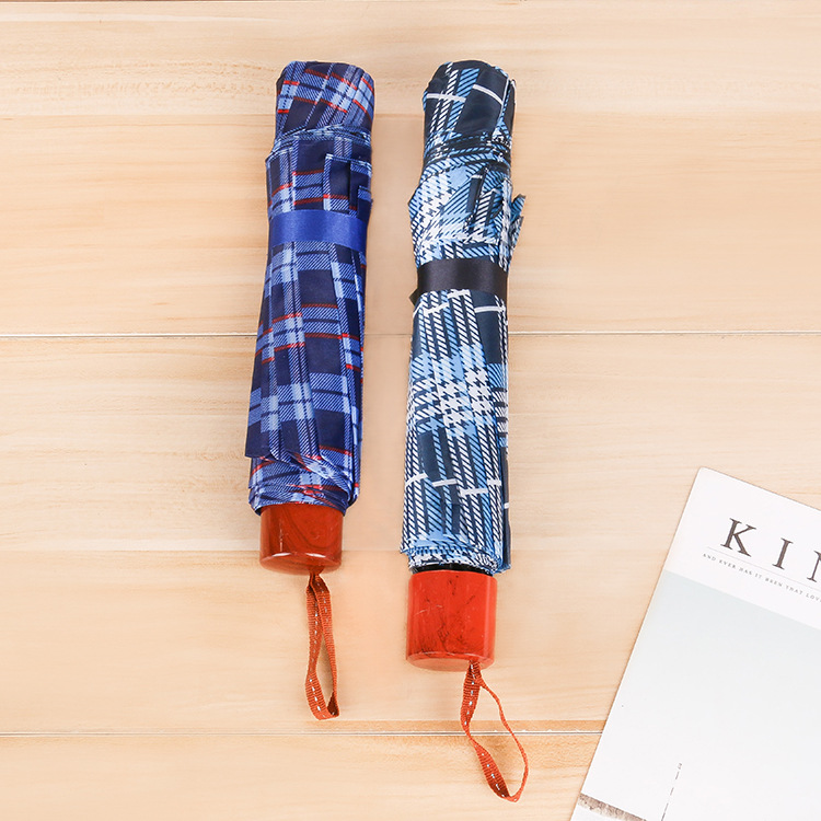 Classic super 10 bone triple folding bar clear business men's oversized plaid umbrella 125CM under Application Scenario