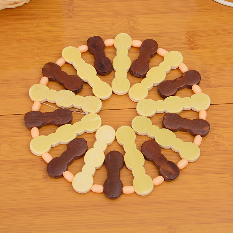 16cm round/square bamboo hollowed-out coaster placemats are selling bamboo insulation MATS and bowl MATS Application Scenario