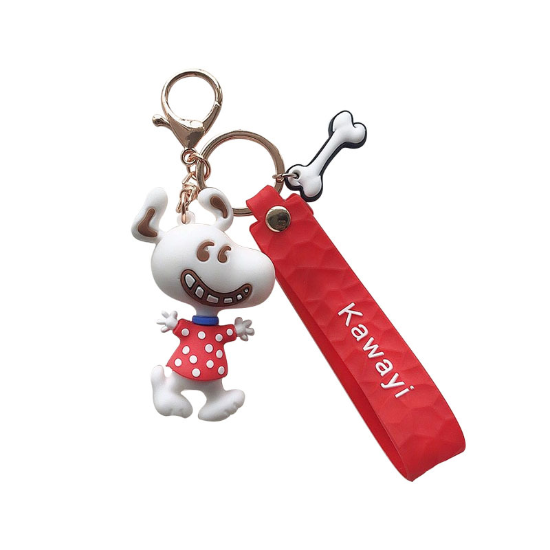 The new Korean version of ugly cute Snoopy key chain cute cartoon car key pendant creative bag decoration wholesale Item Picture