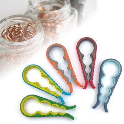 Mop and broom head: the cleaning power of a pair of golden partners